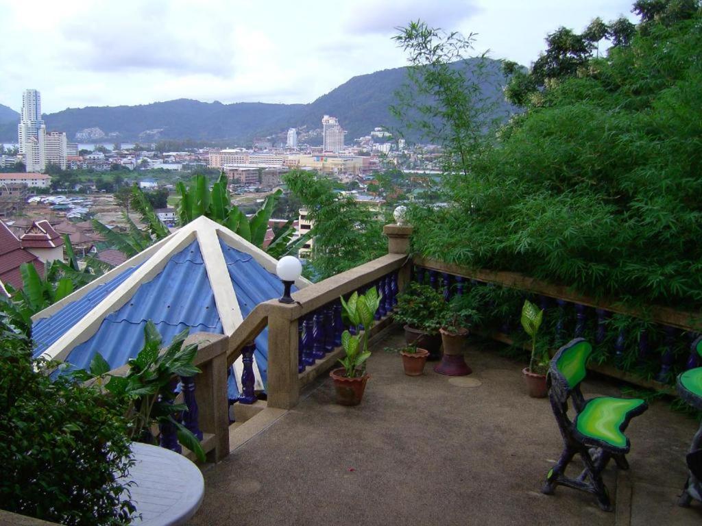 Oyo 851 On Hill Residence Patong Exterior photo